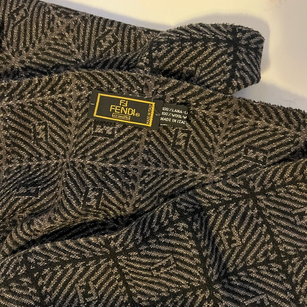 Fendi vintage wool black and grey logo scarf
